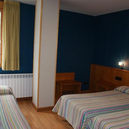 Hostal Los Valles Bielsa Exterior foto