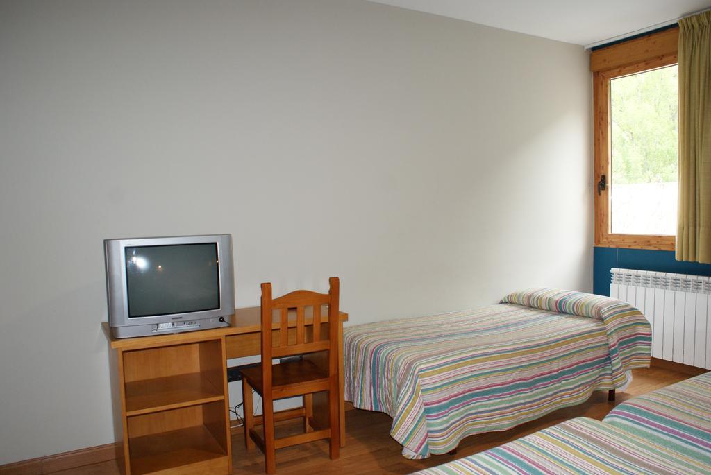 Hostal Los Valles Bielsa Exterior foto